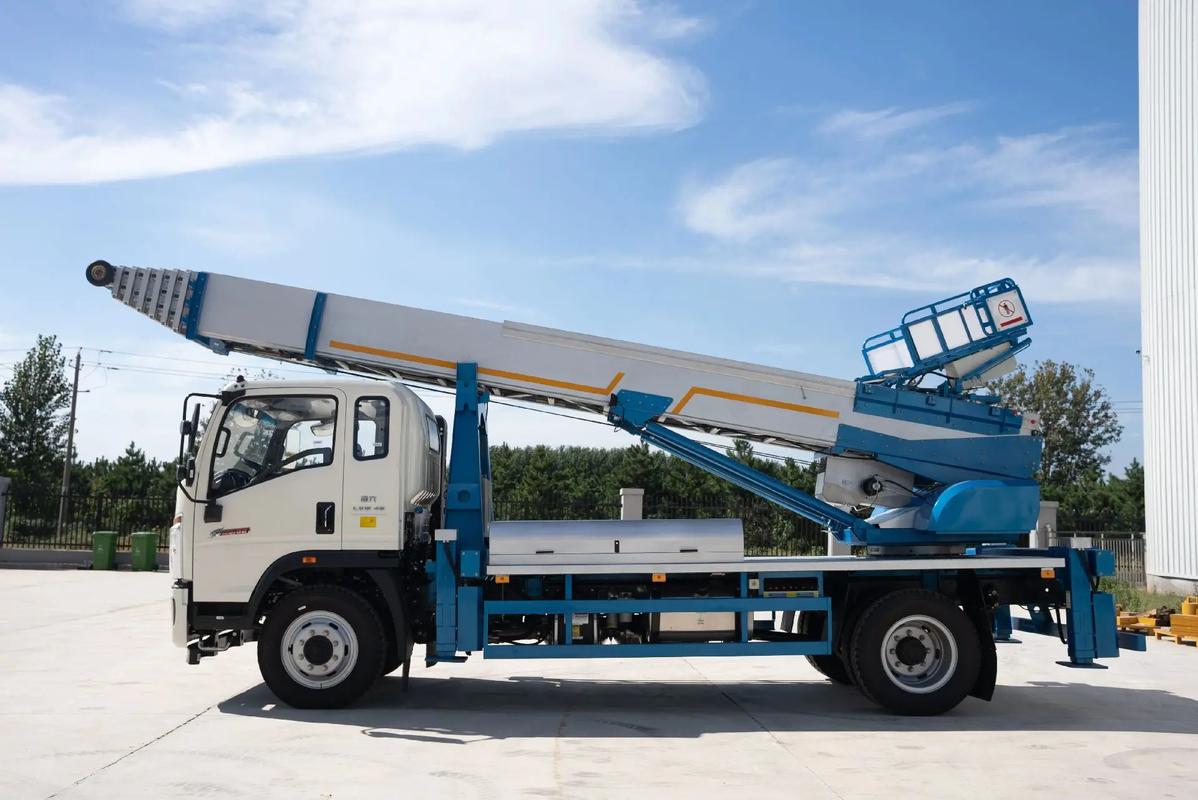 馆陶县云梯上料车租赁费用