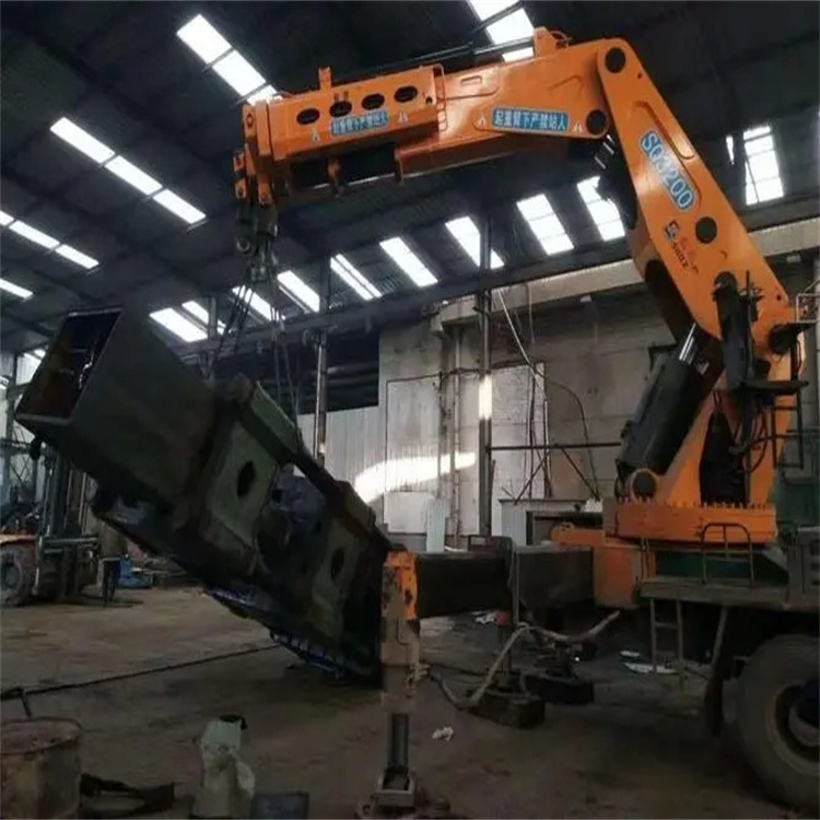 馆陶县130吨折臂吊车出租吊机租赁附近电话